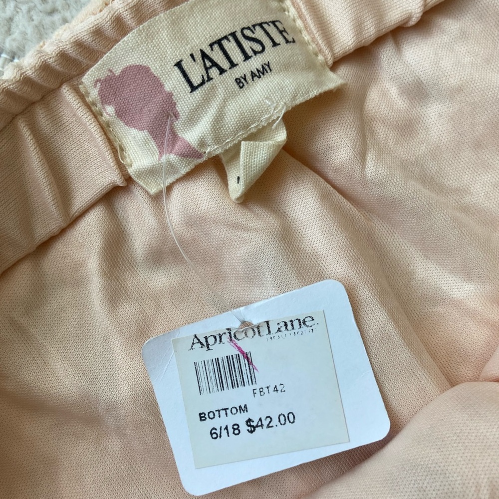 NWT Apricot Lane Peach Flower Mini Skirt - Picture 3 of 4